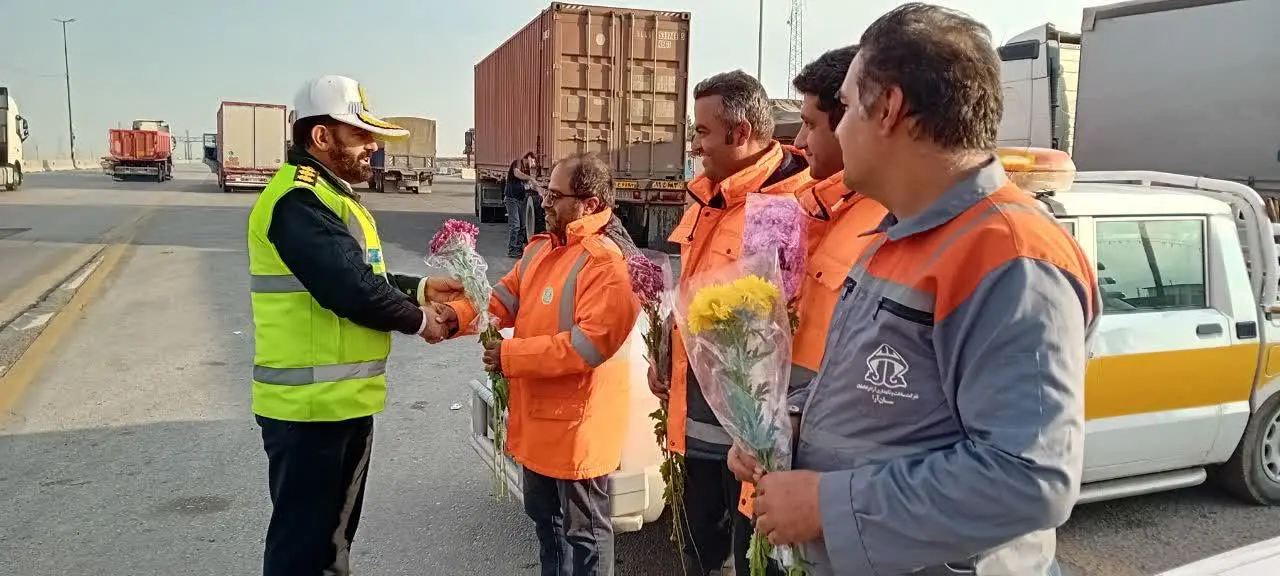 آزادراه کاشان نطنز اصفهان