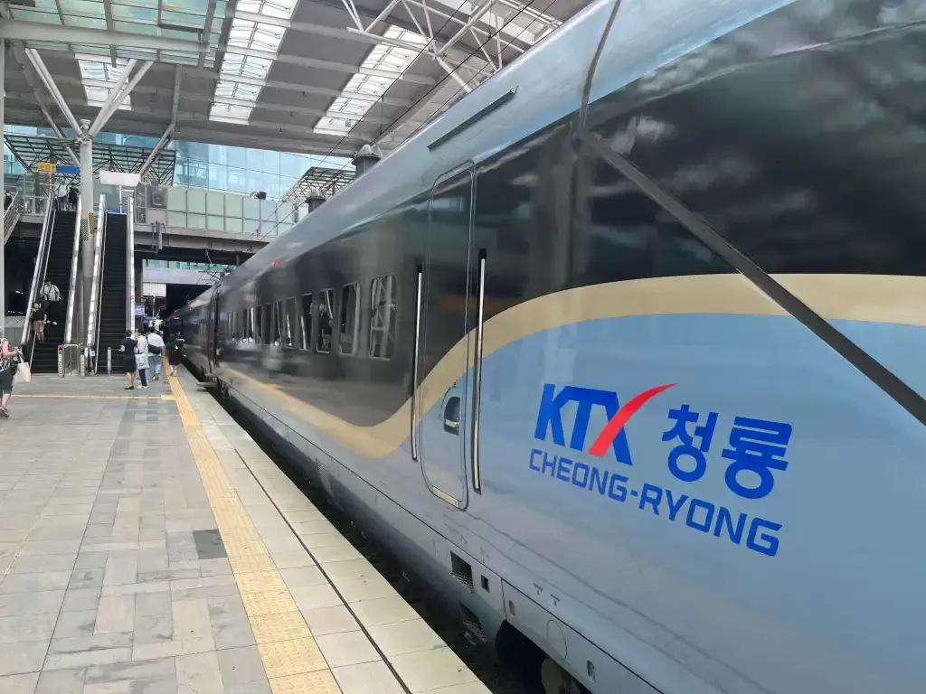  قطار تندرو کره جنوبی KTX