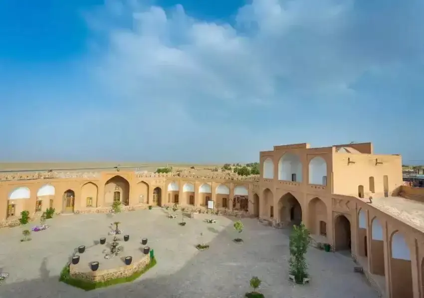 کاروانسرای هشت ضلعی امین آباد شهرضا 