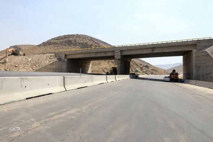 آزادراه شیراز - اصفهان