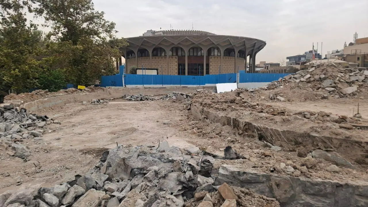 تخریب محوطه تئاتر شهر