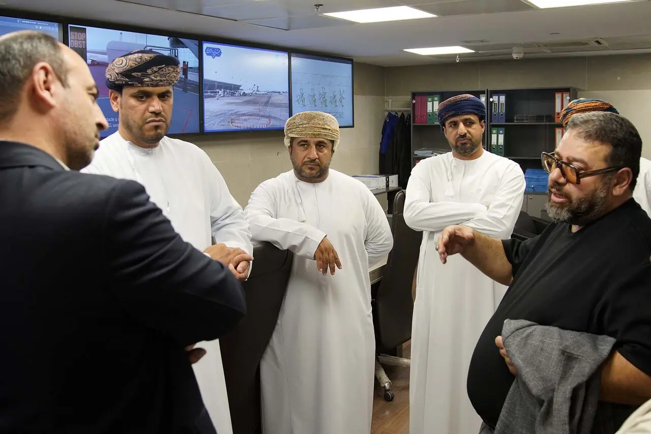 بازدید هئیت عمانی از فرودگاه کیش