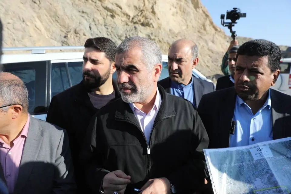 بازدید علی نیکزاد از بزرگراه طرقبه