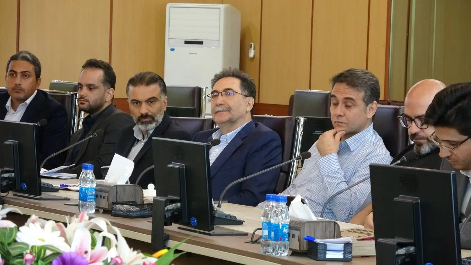 نشست ضیایی مهر
