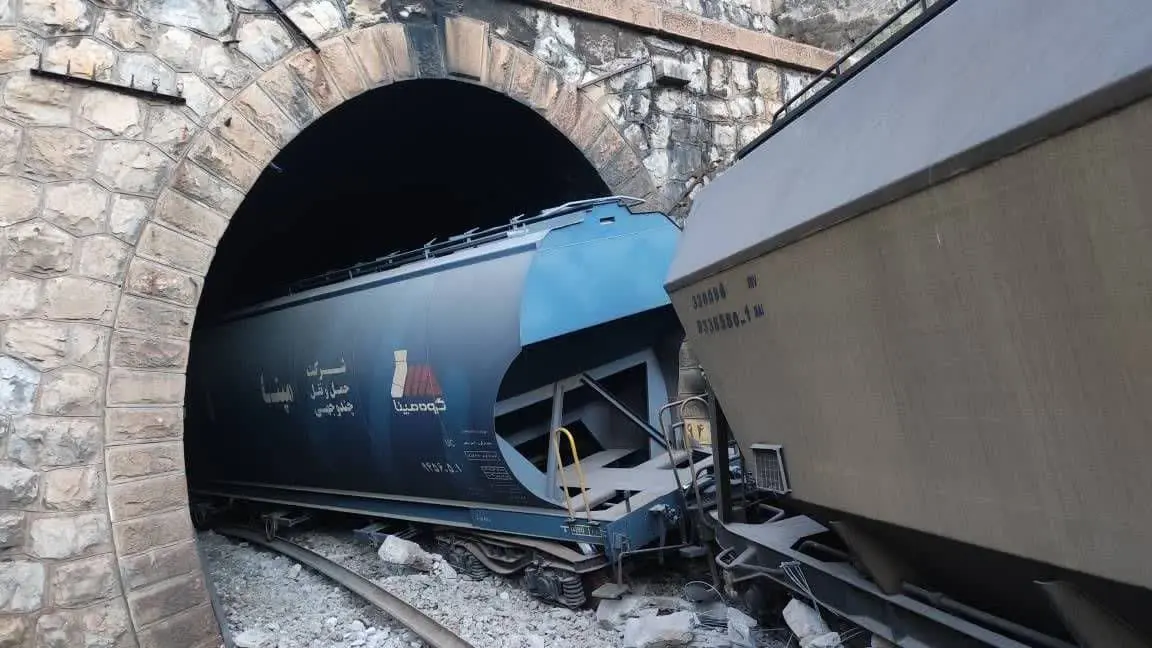حادثه قطار باری در راه آهن لرستان تاریخ 23 اردیبهشت