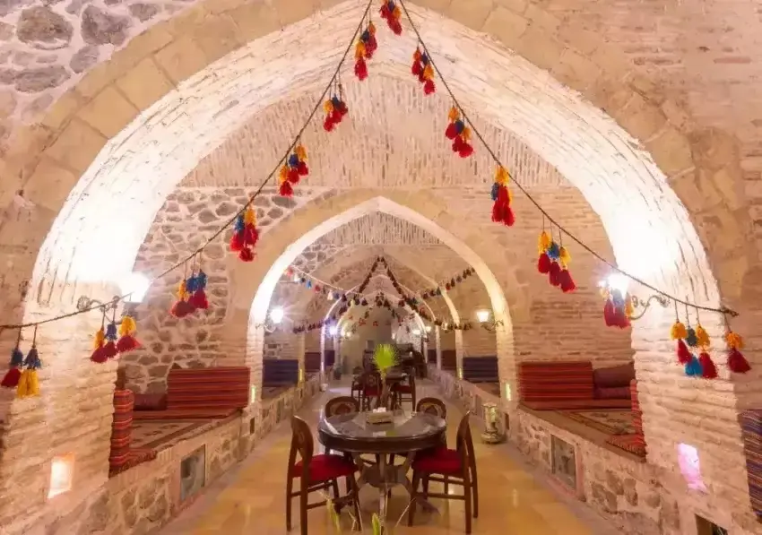 کاروانسرای هشت ضلعی امین آباد شهرضا 1