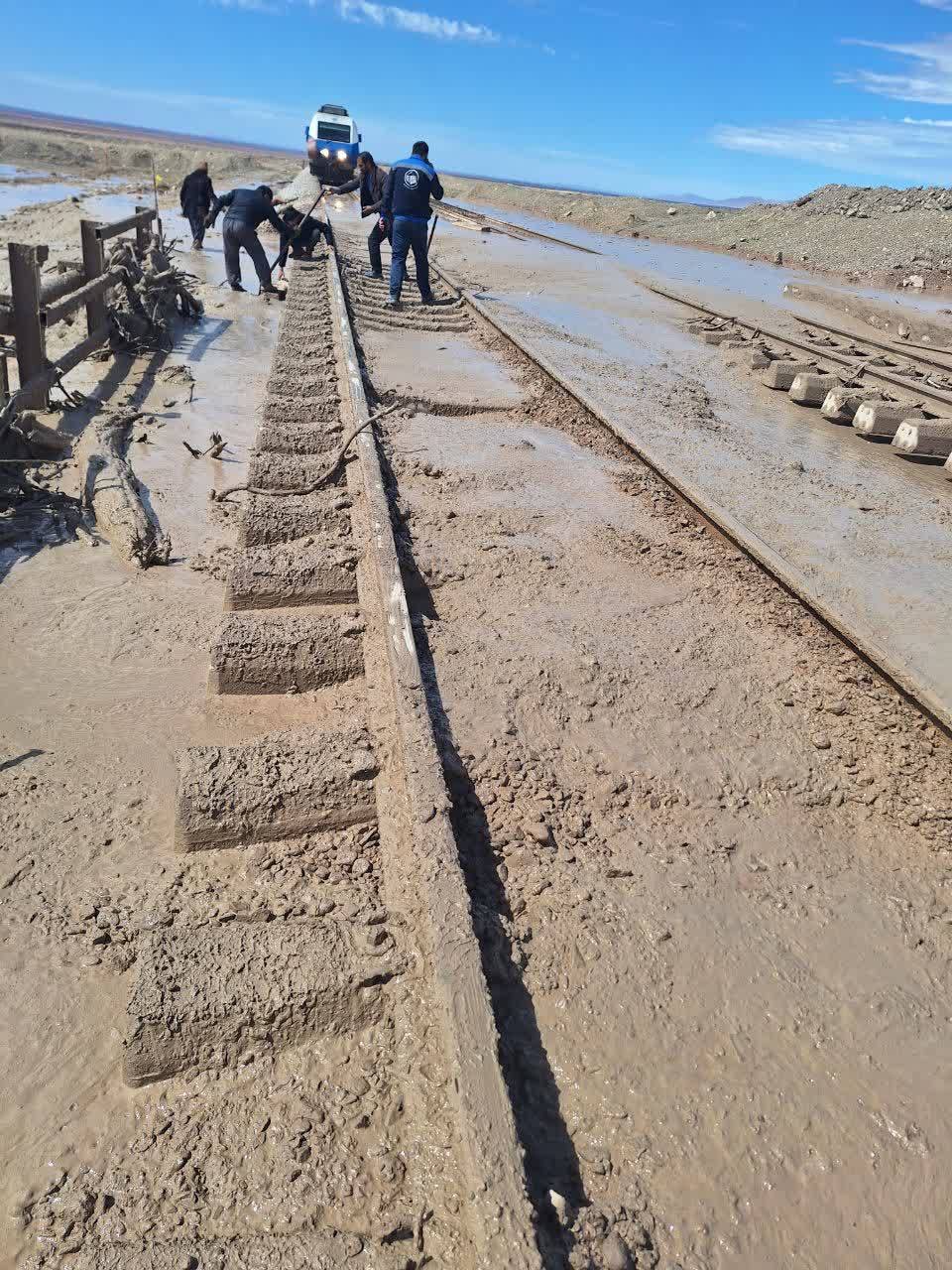 سیلاب در راهآهن شمالشرق