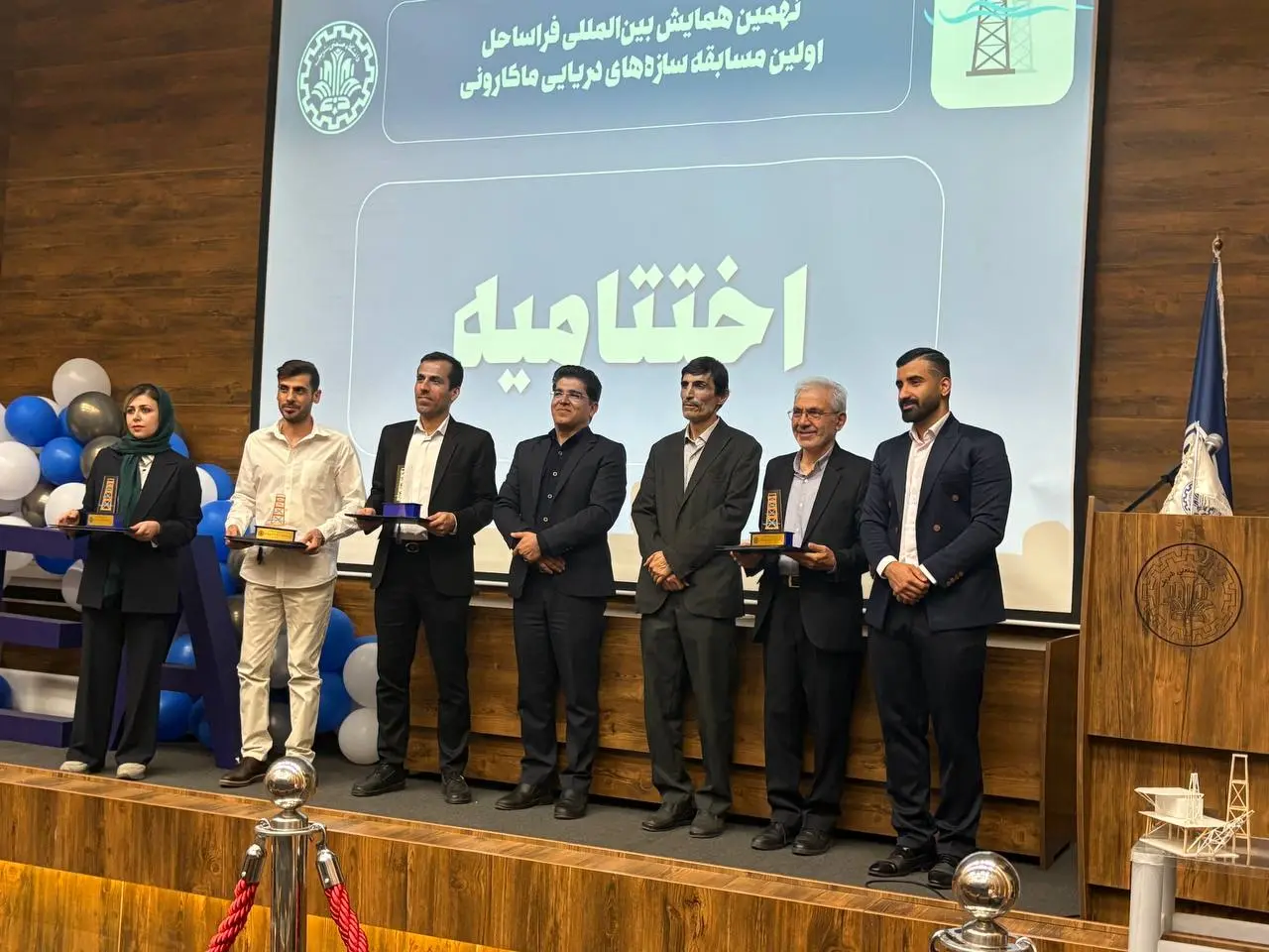 مسابقه سازه های دریایی ماکارونی