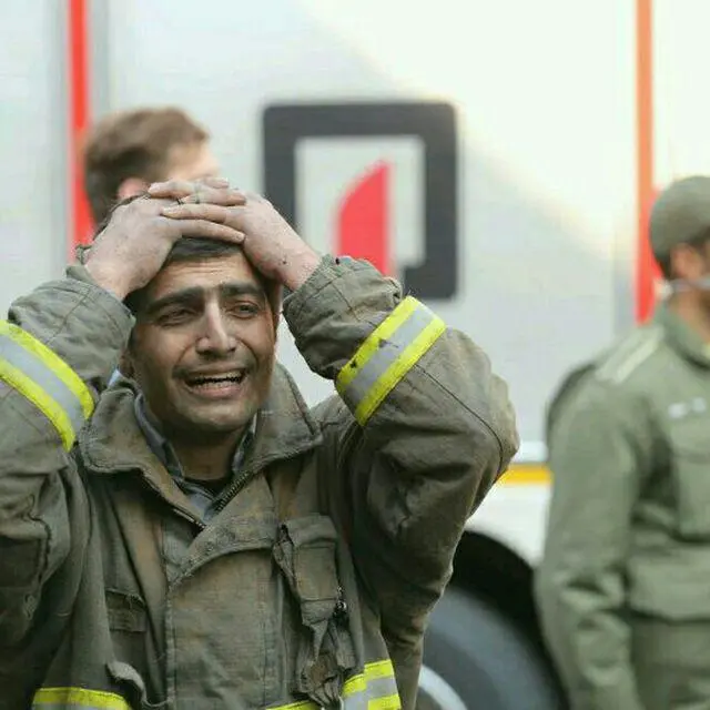 اتشنشانان ساختمان پلاسکو