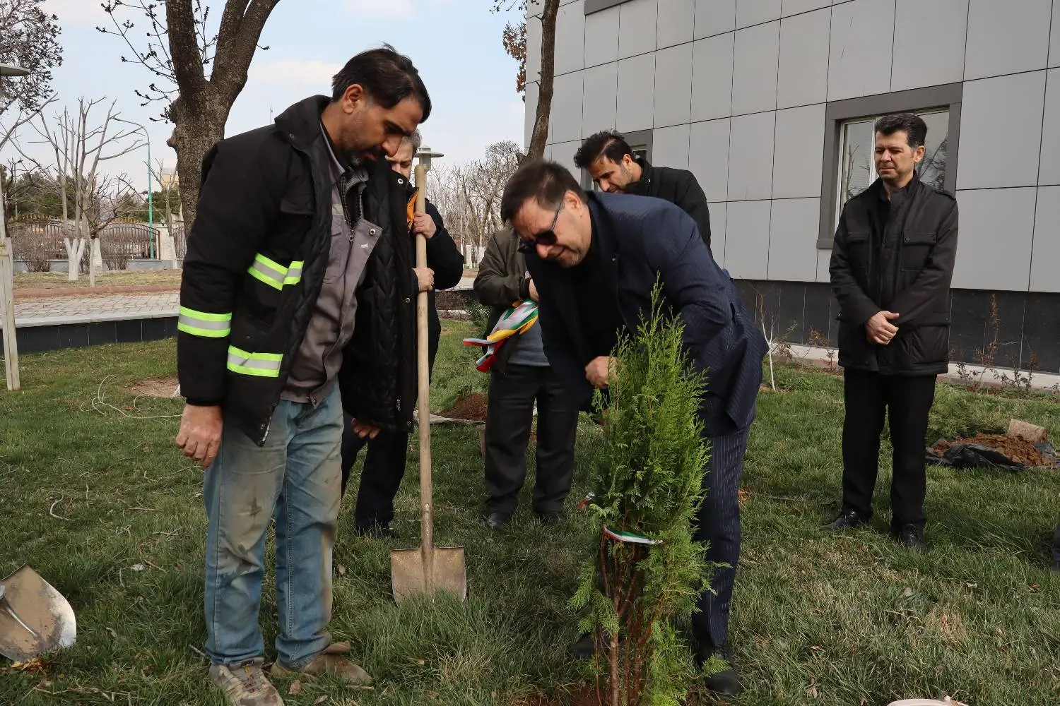 آیین روز درختکاری در راه‌ آهن تهران