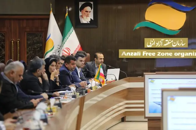 بازدید روس ها از منطقه آزاد انزلی