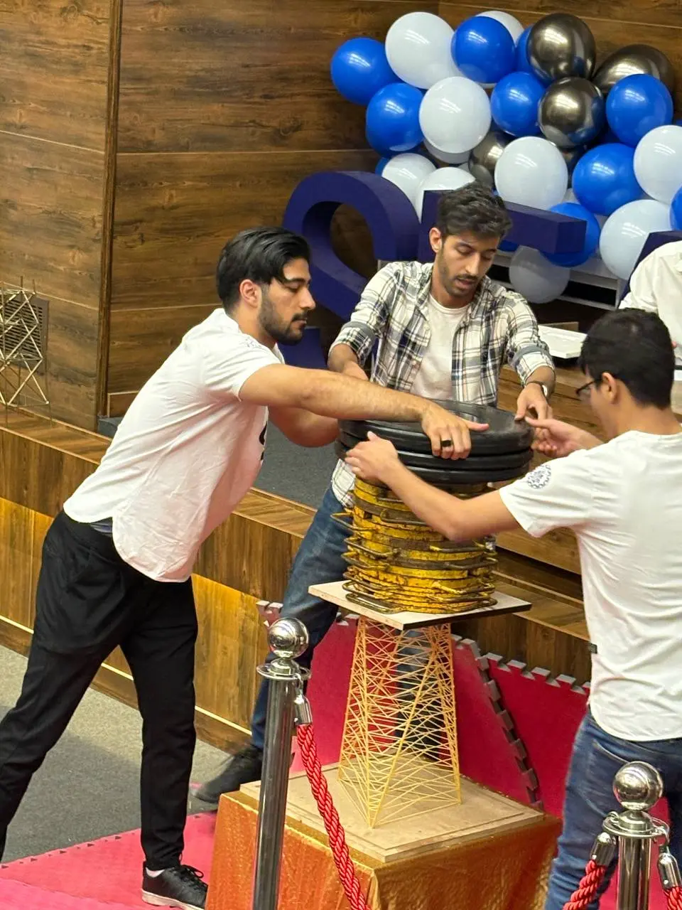 مسابقه سازه های دریایی ماکارونی