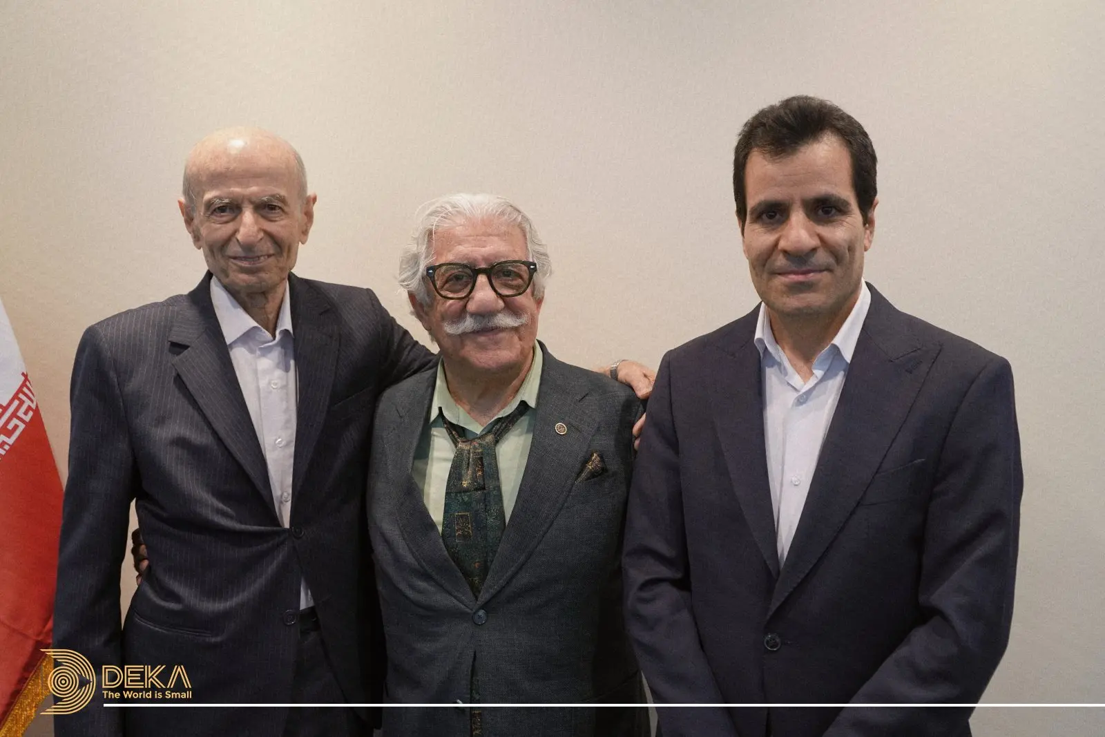 اعطای نشان عالی روابط عمومی به دکا