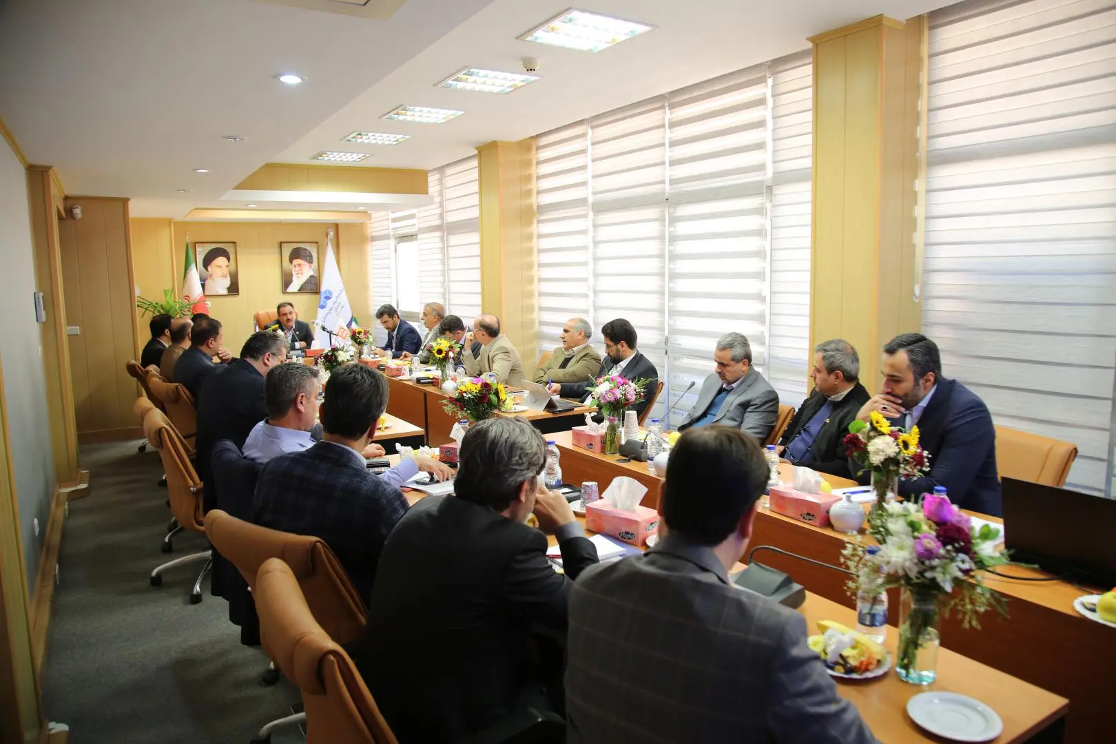 نشست مدیران شرکت گروه سرمایه گذاری مسکن