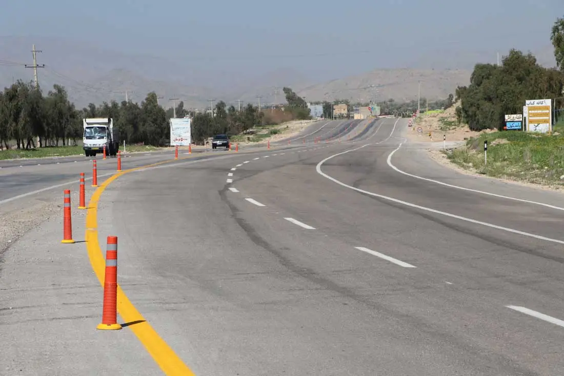 محور شیراز بوشهر کنار تخته