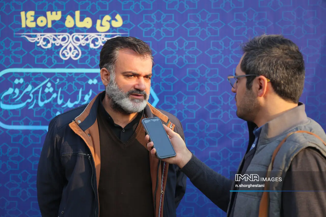 گزارش تصویری آیین تحویل ۳۰ دستگاه اتوبوس شهری به شهرداری اصفهان