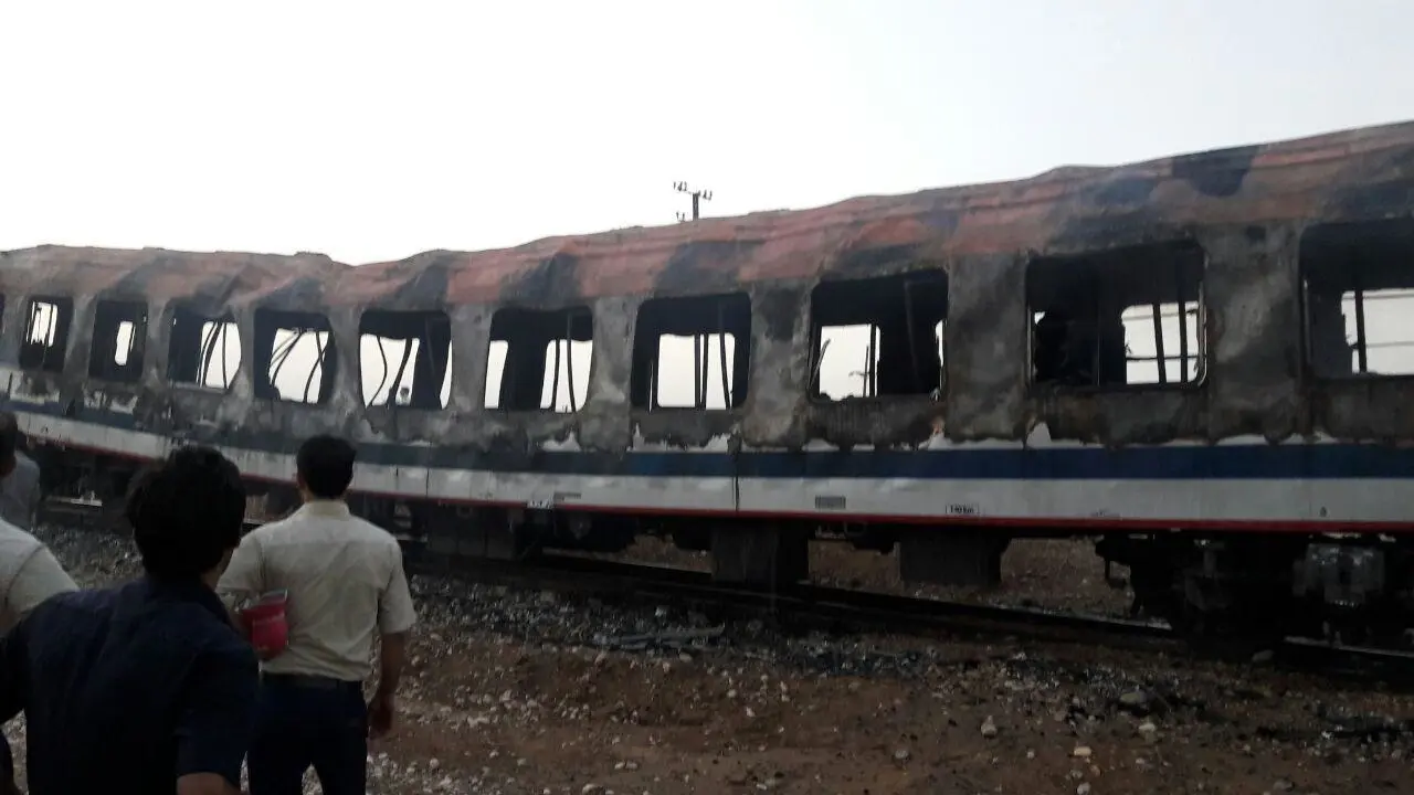 آتش سوزی قطار ف1