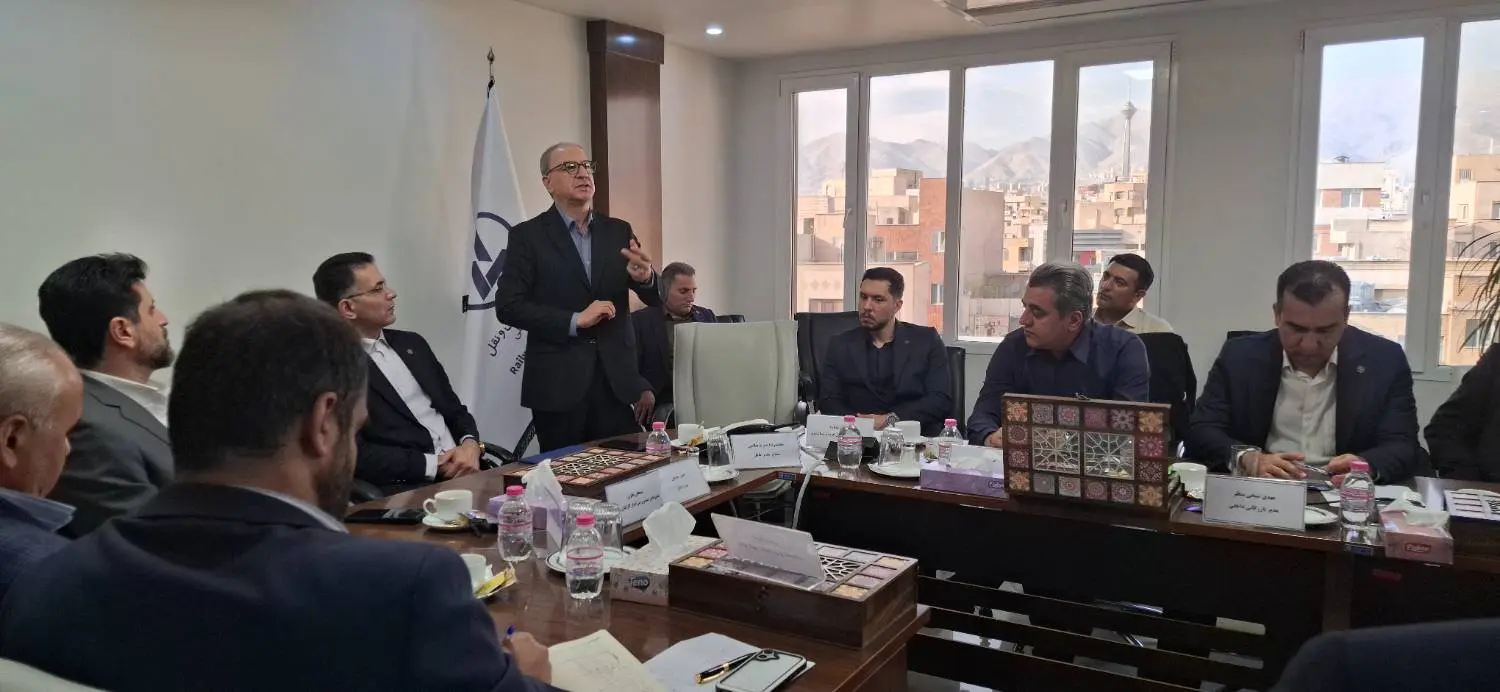 مدیرعامل صندوق پس انداز کارکنان راه آهن