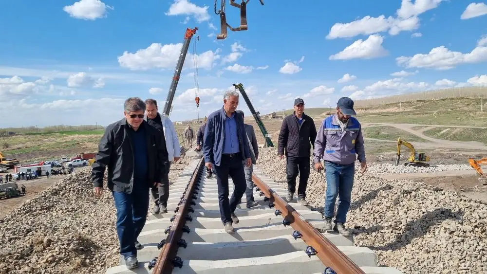 بازدید جبارعلی ذاکری از راه آهن میانه زنجان