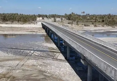 با افتتاح پل ماشنگی؛ دسترسی اهالی ۲۶ روستای هرمزگان تسهیل شد‌