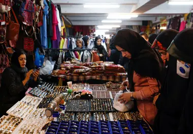بازگشایی جمعه‌بازار «پروانه» در اراضی عباس‌آباد