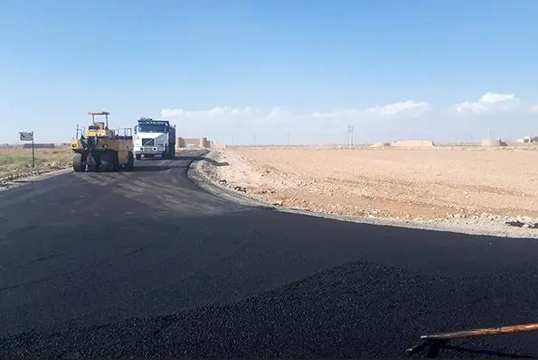 عملیات اجرایی بهسازی محور راه اصلی فیروزآباد-قیر در دست اجرا است 