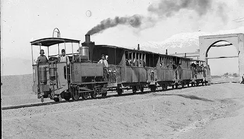 کلنگ اولین راه‌آهن دولتی ایران