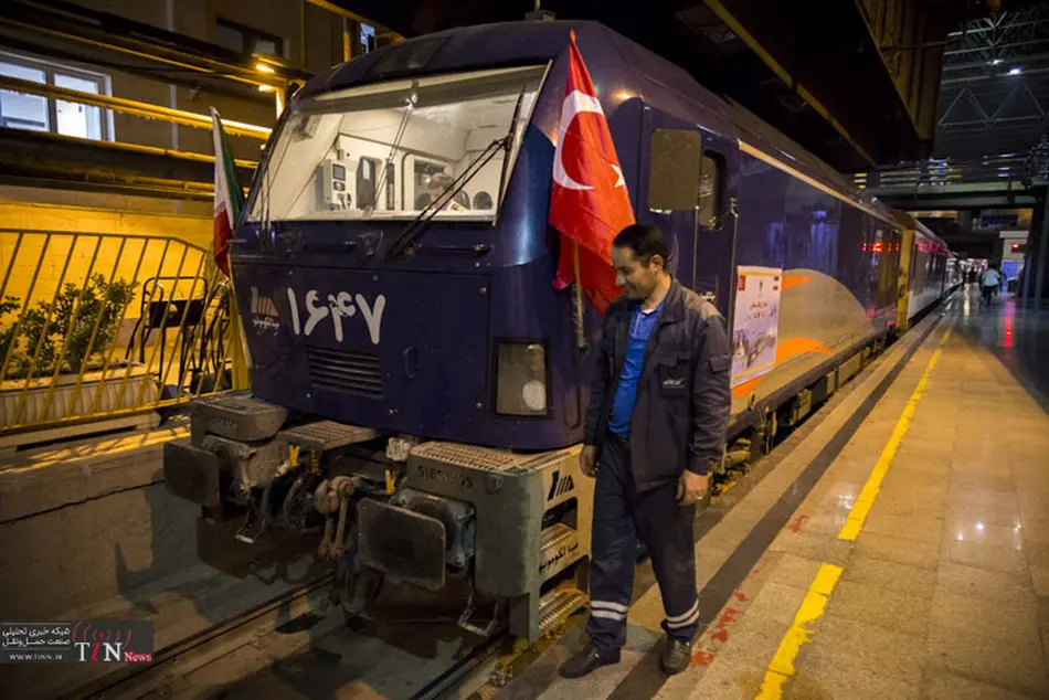 قالیباف قانون موافقتنامه همکاری ریلی ایران و ترکیه را برای اجرا ابلاغ کرد