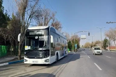 به کارگیری نخستین اتوبوس برقی در خط گردشگری اصفهان