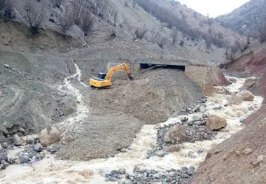 بازسازی ۱۰۰ کیلومتر از راه‌های روستایی مانه و سملقان 