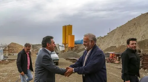بازدید خیرالله خادمی از اتوبان کرج