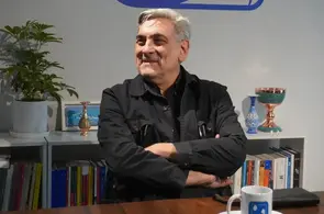 پیروز حناچی: وزارت کشور چشم خود را بر شهرداری تهران بسته است