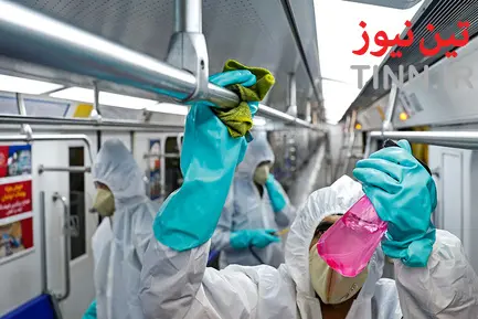 ضدعفونی کردن واگن‌های متروی تهران
