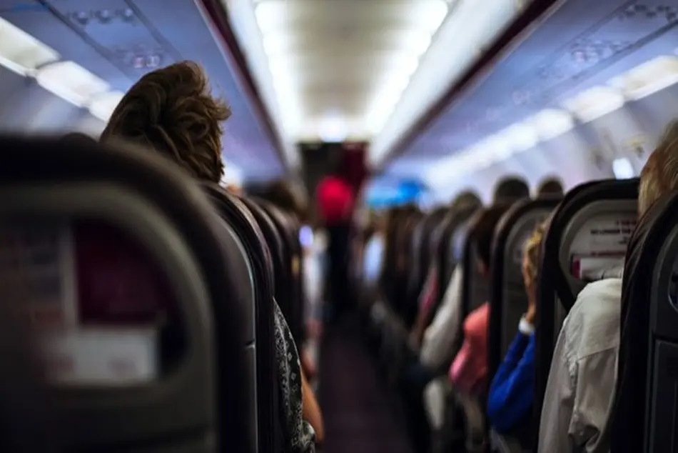 سازمان هواپیمایی:‌‌ بر رعایت حجاب‌ در پروازها ‌تأکید می‌شود 