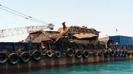 خارج‌سازی شناور مغروقه در دهانه بندر بهمن