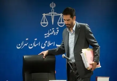  حقوق ۳۰۰ میلیونی مدیر بانک سرمایه در سال ۹۵ !