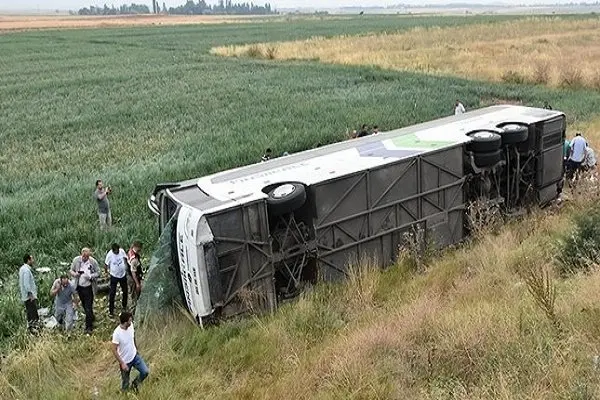 ۴۱ کشته و زخمی بر اثر تصادف اتوبوس در ترکیه