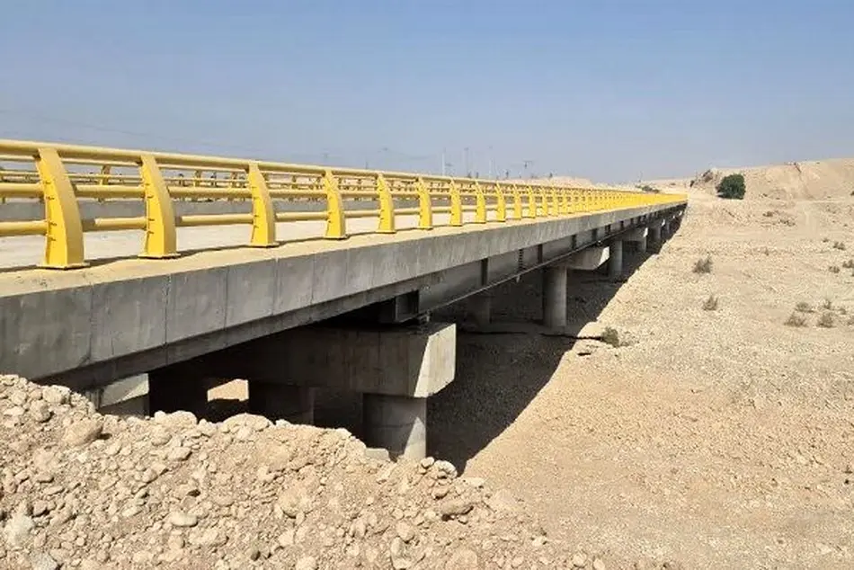 احداث پل به روی رودخانه شهر رود زرد به مناقصه رفت  
