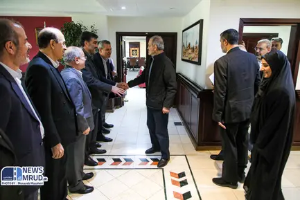 گزارش تصویری بازدید رئیس جمهور از وزارت راه و شهرسازی (10)
