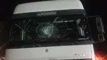فیلم| اختلال در حمل و نقل کالا در صورت ادامه سنگپرانی به کامیون ها