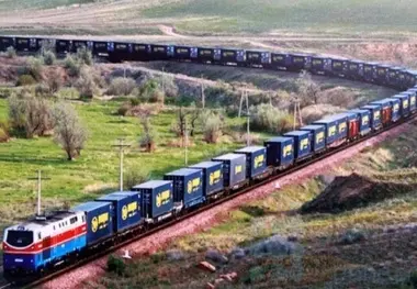 حمل ریلی بیش از ۵۷ هزار تن گندم از مازندران