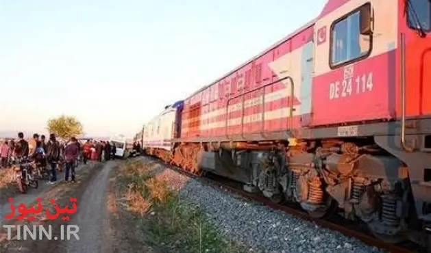 قطار باری ایران - وان مورد حمله قرار گرفت