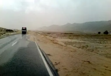 خسارت ۹۴ میلیارد ریالی سیلاب به راه های جنوب کرمان