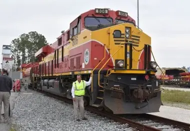 Florida East Coast Railway converts locomotive fleet to LNG 