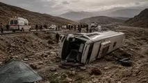 واژگونی اتوبوس کارگران مس سرچشمه/ یک کارگر کشته شد