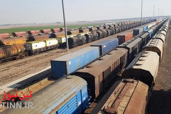 رشد بی‌ سابقه حمل‌ ونقل ریلی؛ حمل ۴۰ قطار کانتینری در مسیر ریلی چین ایران