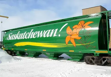 Saskatchewan sells grain wagon fleet