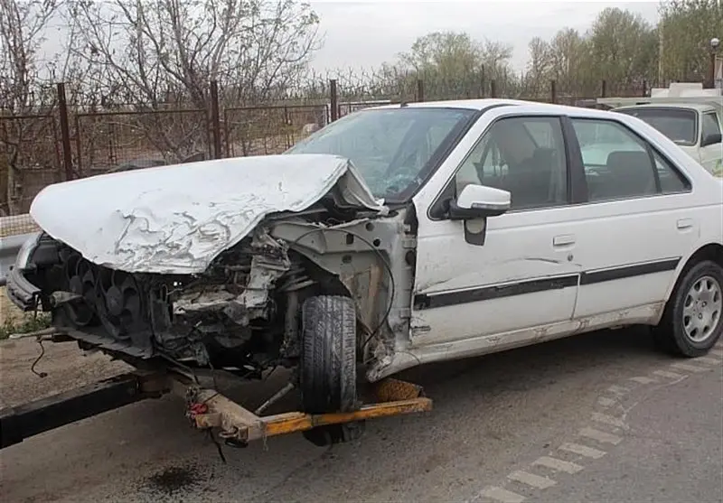 یک کشته و 5 مجروح در تصادف رانندگی در کاروان عروسی در زرندیه