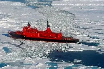 روسیه به مسیرهای دریایی قطب شمال چنگ اندازی می‌کند 
