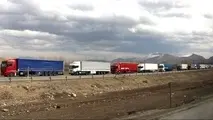 گسترش بومی گرایی از مراکز توزیع بار به عوارضی ها، جایگاه های سوخت و ایست و بازرسی ها/ امنیت ملی در خطر است